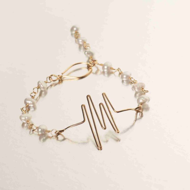 Mary Heartbeat Pearl Bracelet